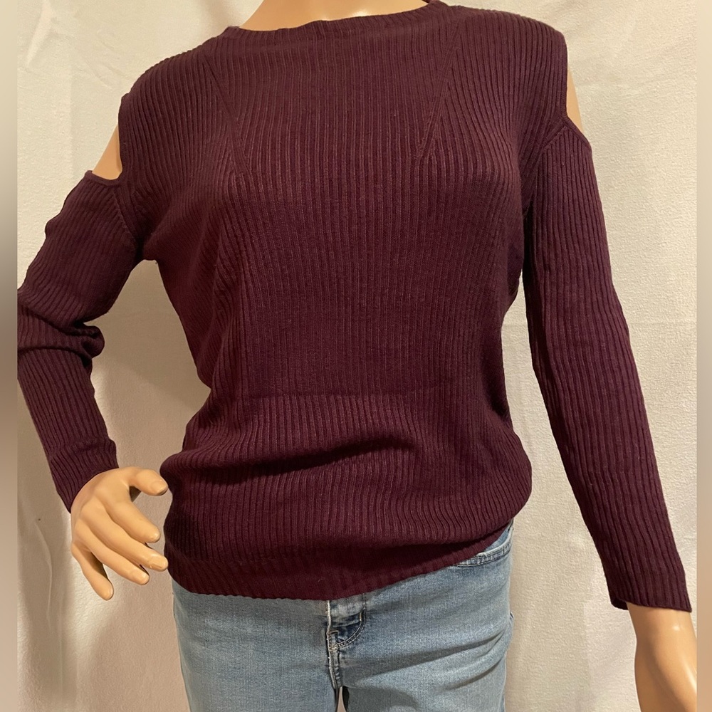 Feel The Piece Off-the-Shoulder Burgundy Sweater